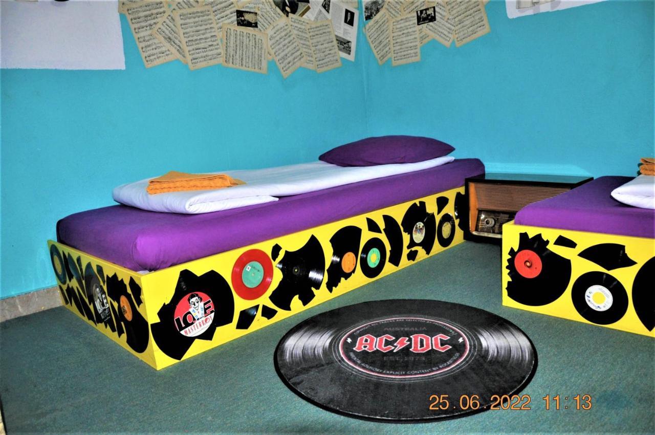Social Guest House София Экстерьер фото